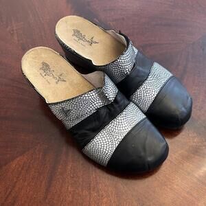 Portofino Clogs Sandals Slip Made in Spain Size 9 EU 40